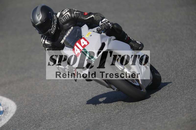 /Archiv-2024/02 29.01.-02.02.2024 Moto Center Thun Jerez/Gruppe gruen-green/414